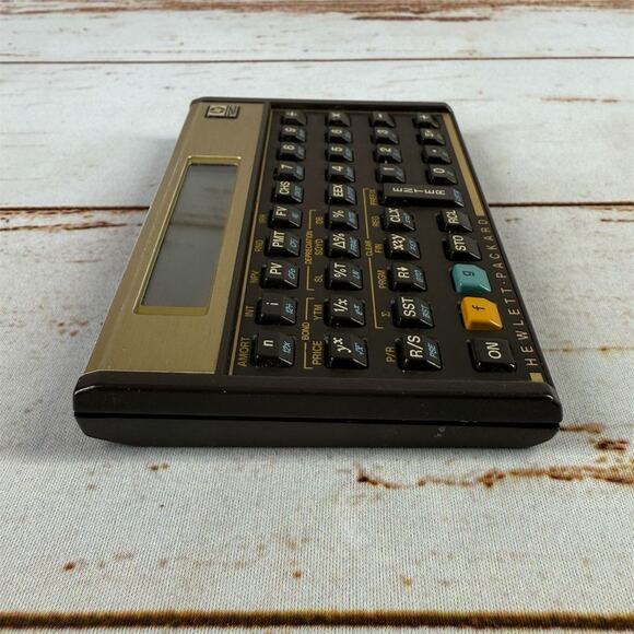 Vintage 1980s Hewlett Packard HP 12C Financial Calculator - Picture 3 of 5